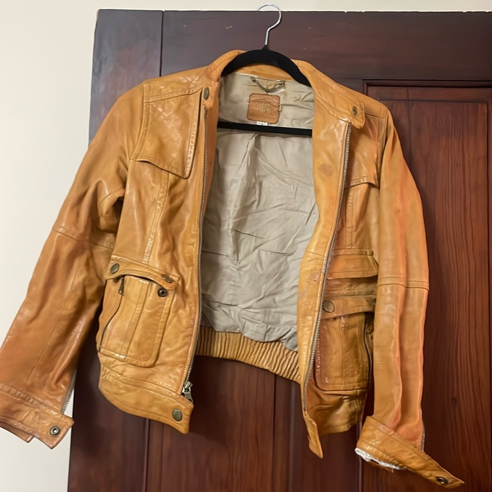 Banana Republic genuine leather bomber jacket